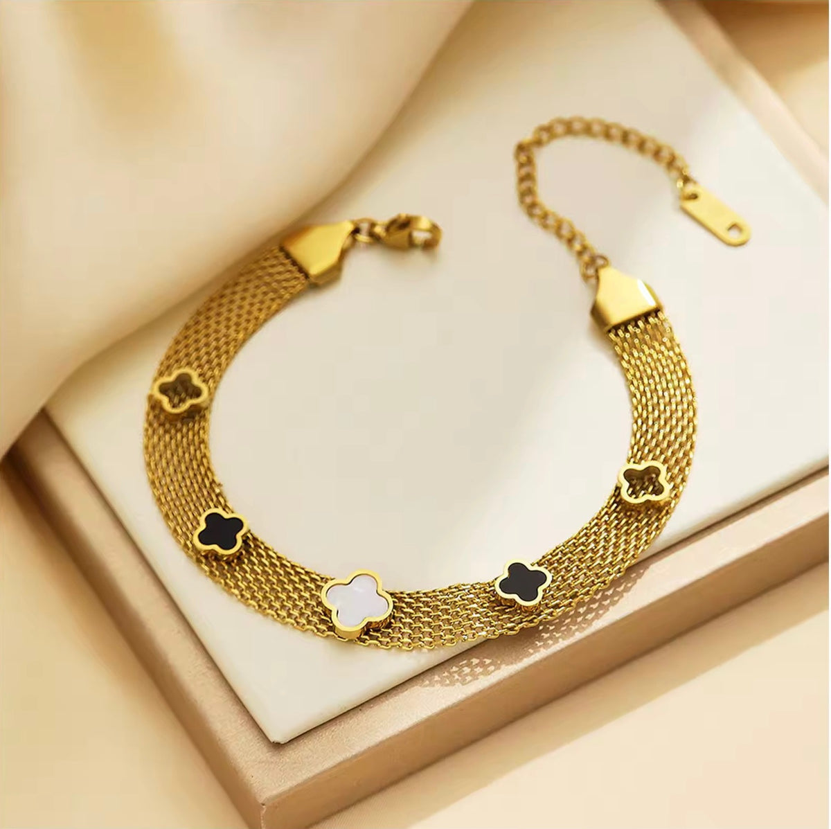 Crazy Women Bracelet - Style 4139064