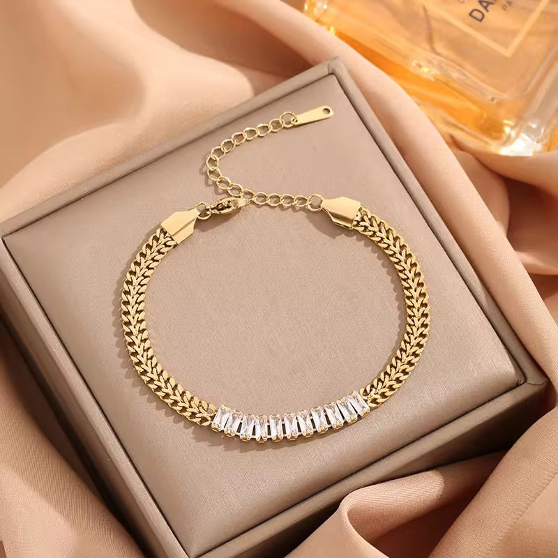 Crazy Women Bracelet - Style 8235086