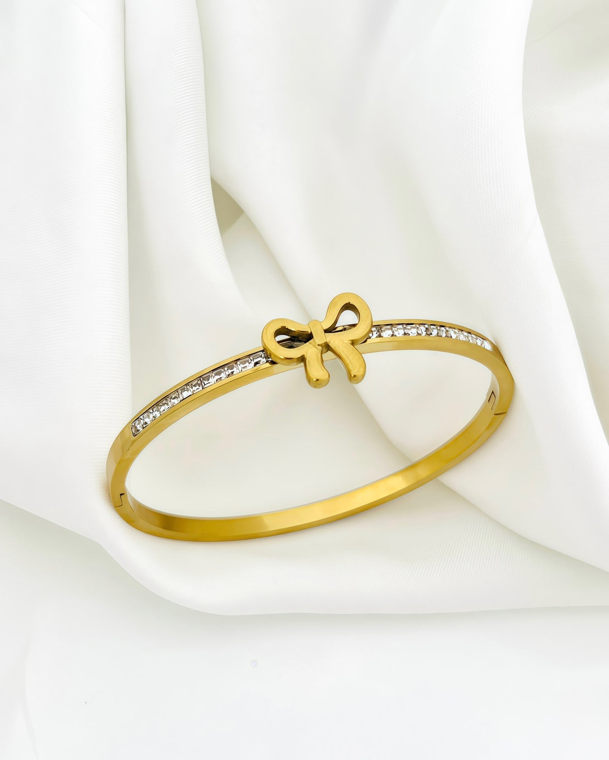 Crazy Women Handcuff Bracelet - Style 3049076
