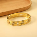 Crazy Women Handcuff Bracelet - Style 3749051