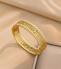 Crazy Women Handcuff Bracelet - Style 4275086