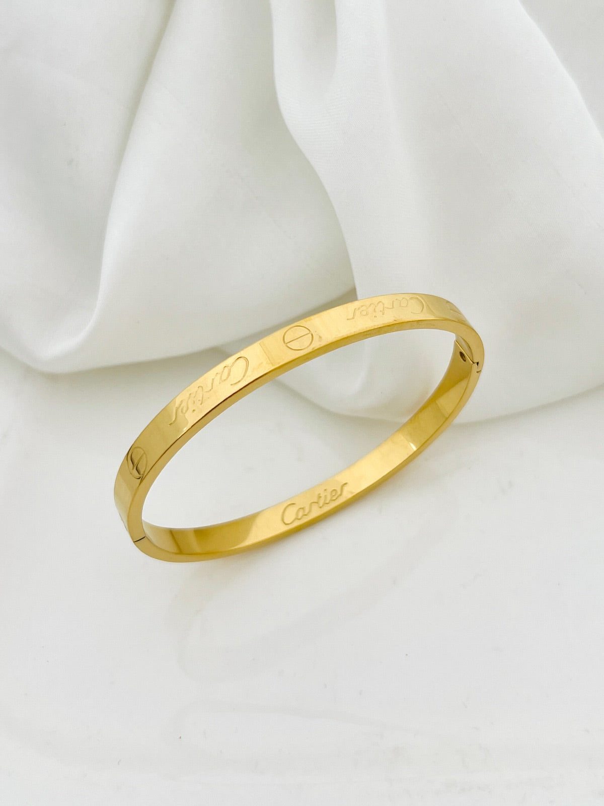 Crazy Women Handcuff Bracelet - Style 5127083