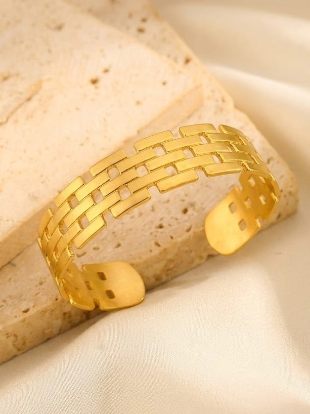 Crazy Women Handcuff Bracelet - Style 6148075