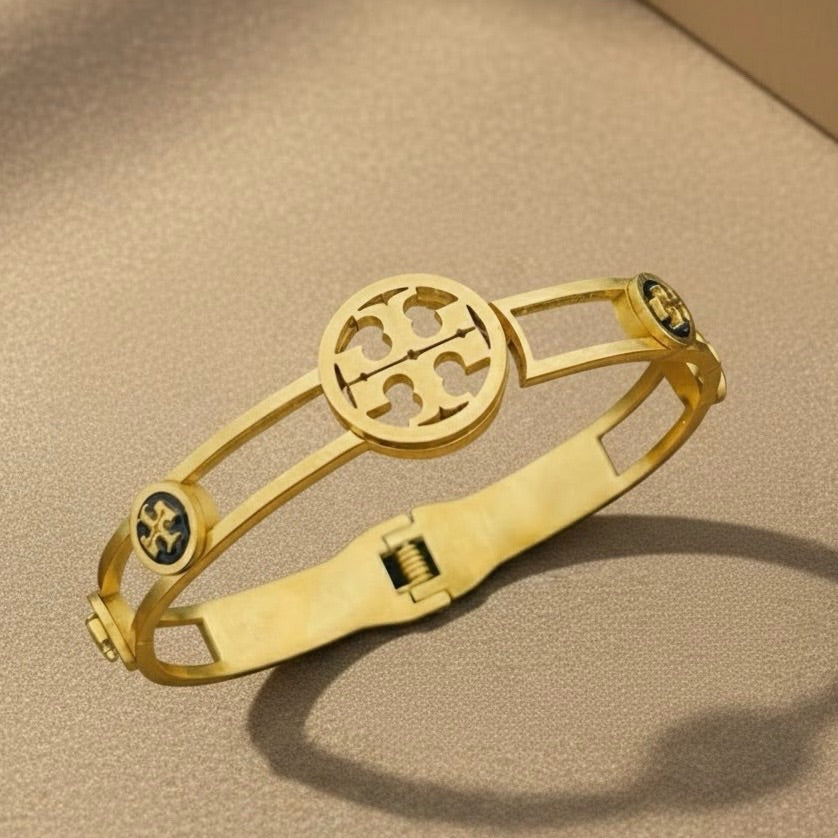 Crazy Women Handcuff Bracelet - Style 6248071