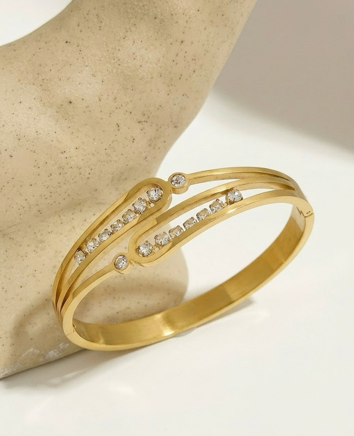 Crazy Women Handcuff Bracelet - Style 6249075