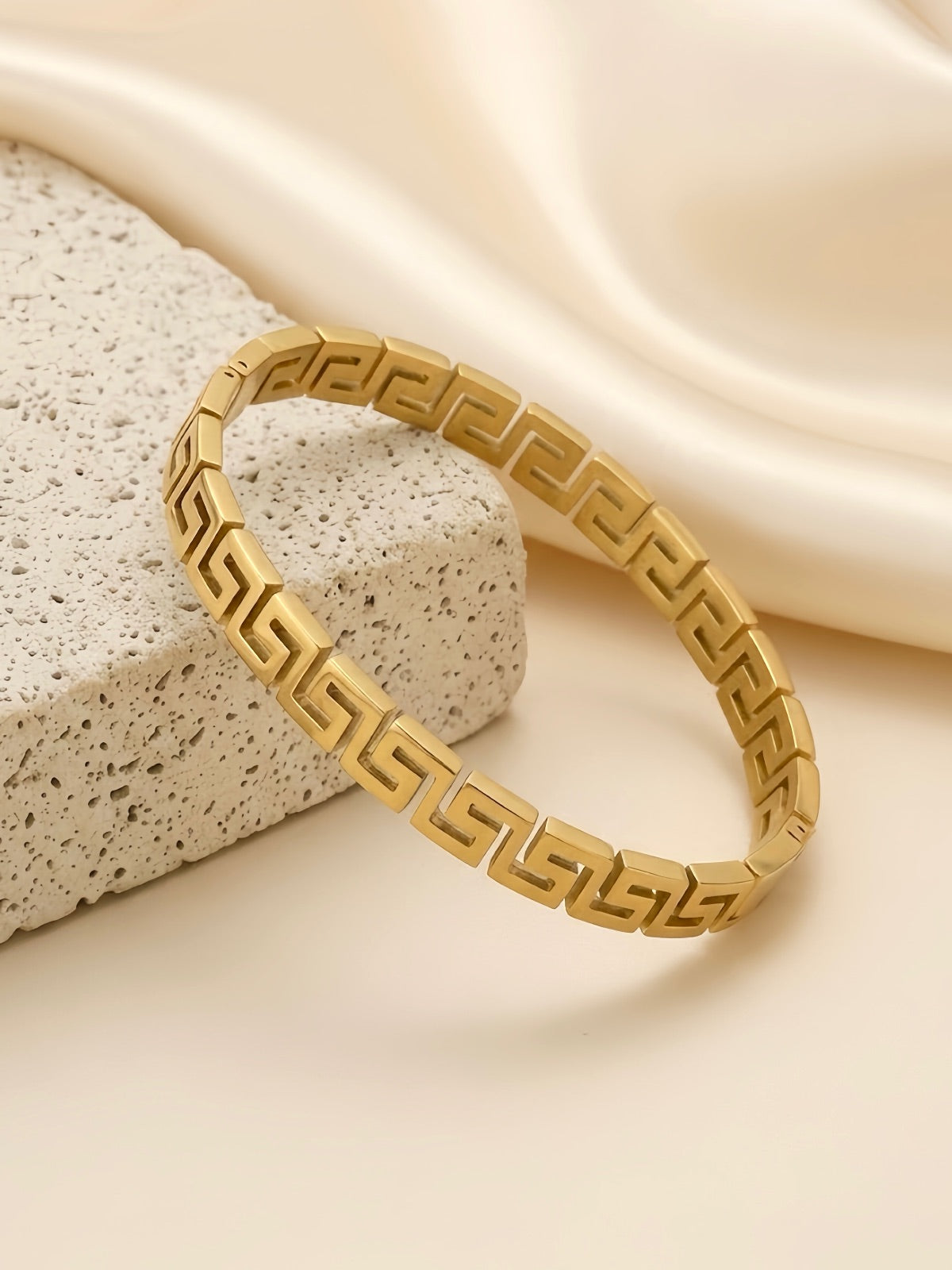 Crazy Women Handcuff Bracelet - Style 6843071