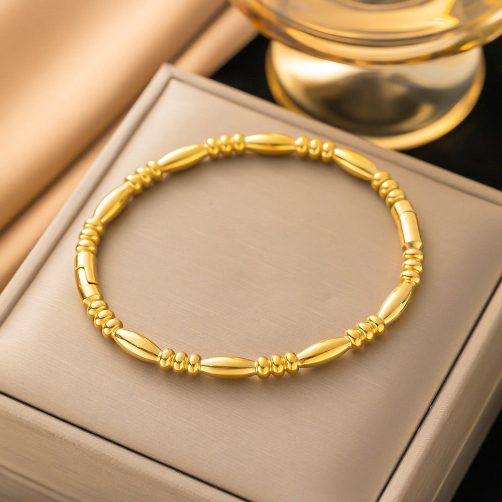 Crazy Women Handcuff Bracelet - Style 7139064