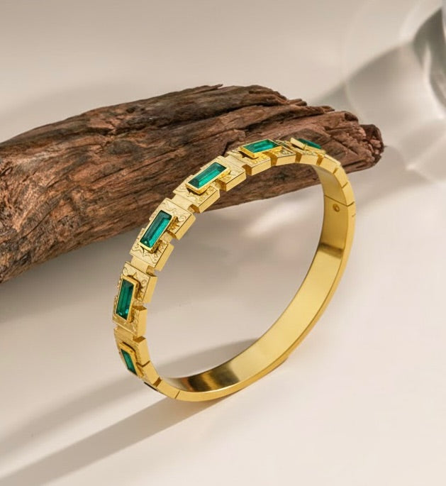 Crazy Women Handcuff Bracelet - Style 7165092