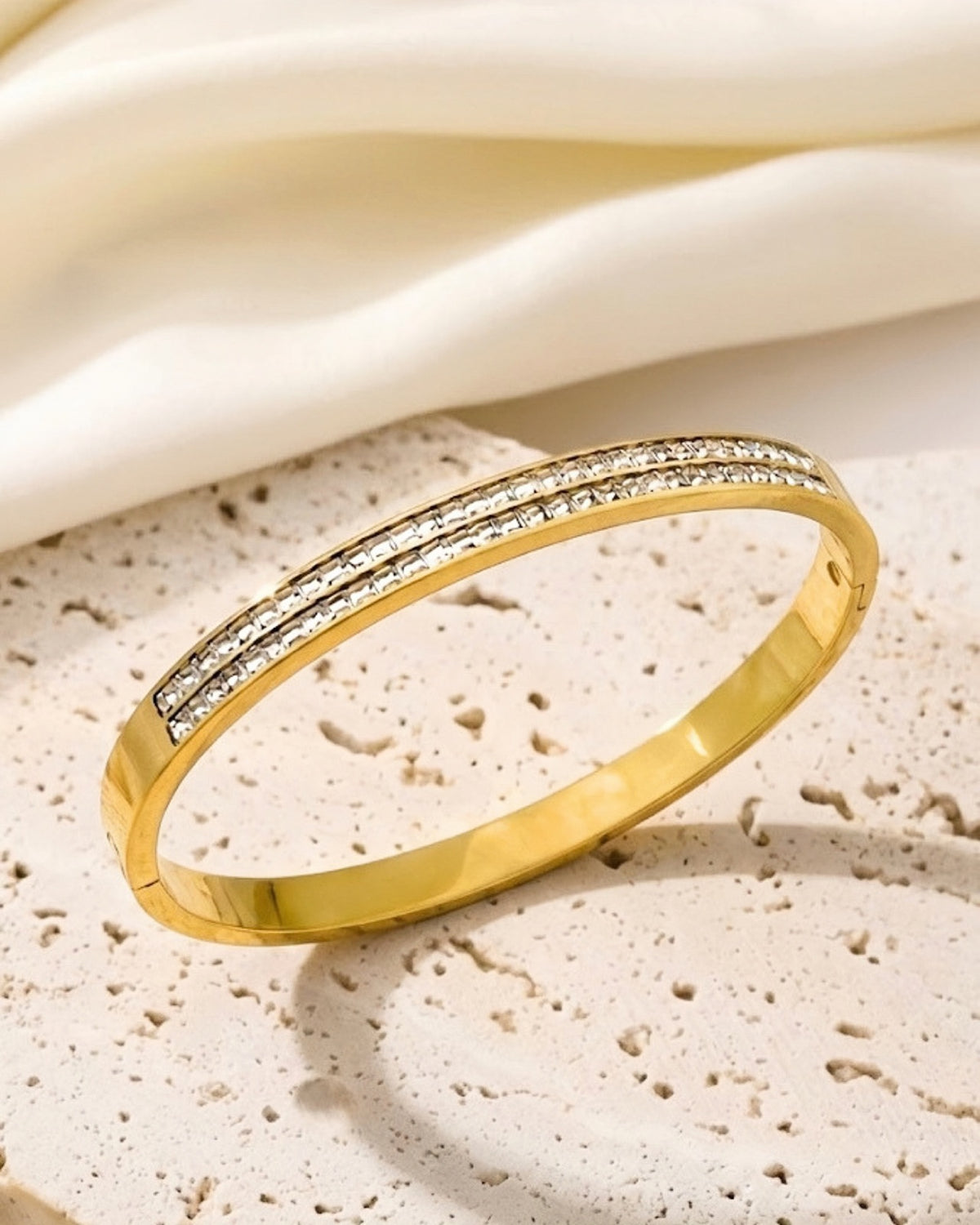 Crazy Women Handcuff Bracelet - Style 7249065