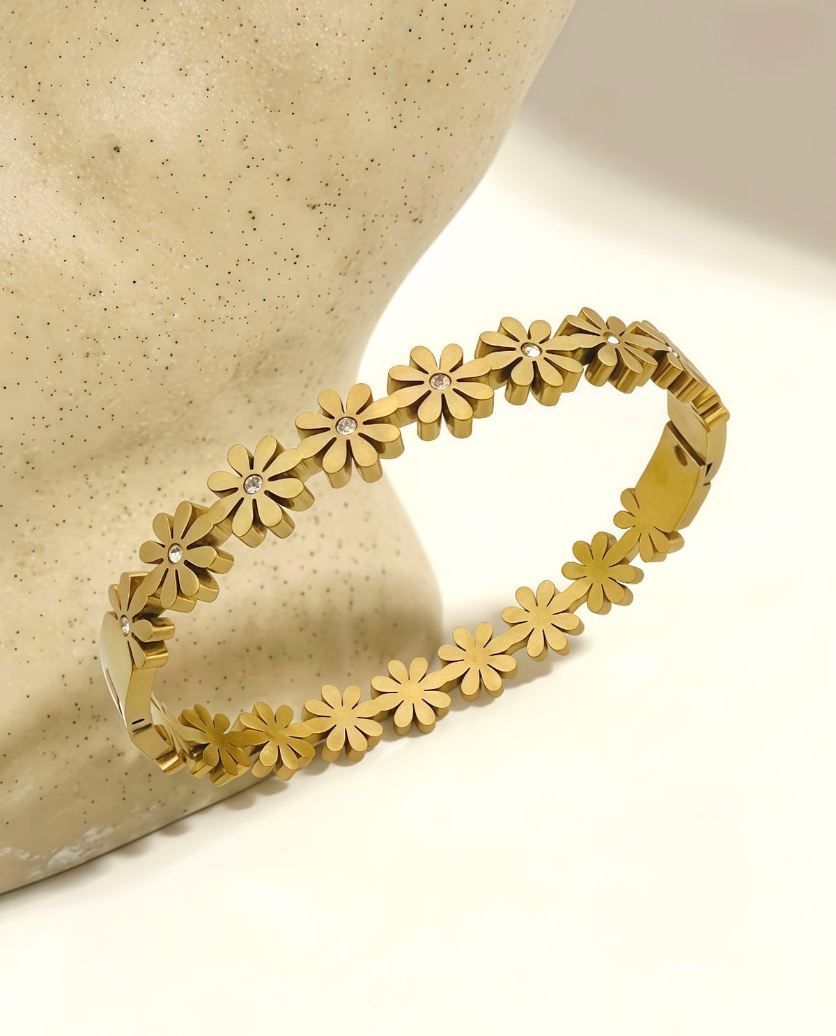 Crazy Women Handcuff Bracelet - Style 7849089