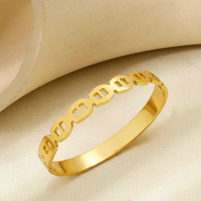 Crazy Women Handcuff Bracelet - Style 8135074
