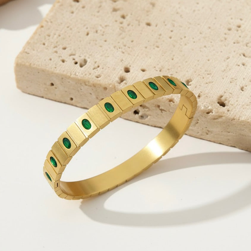 Crazy Women Handcuff Bracelet - Style 8265079