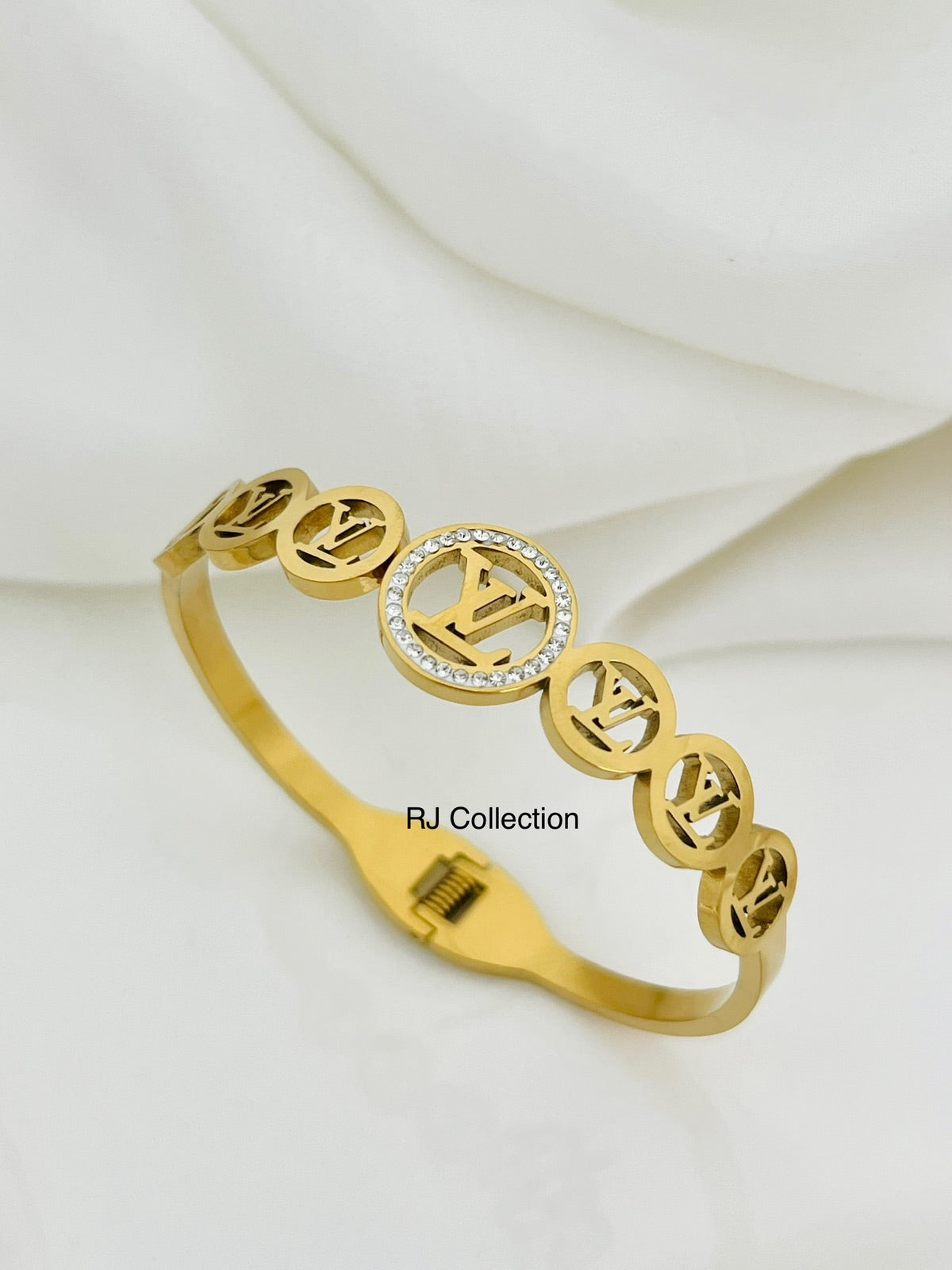 Crazy Women Handcuff Bracelet - Style 8438063