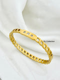 Crazy Women Handcuff Bracelet - Style 9148063