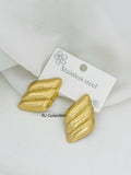 Crazy Women Earrings - Style 6925086