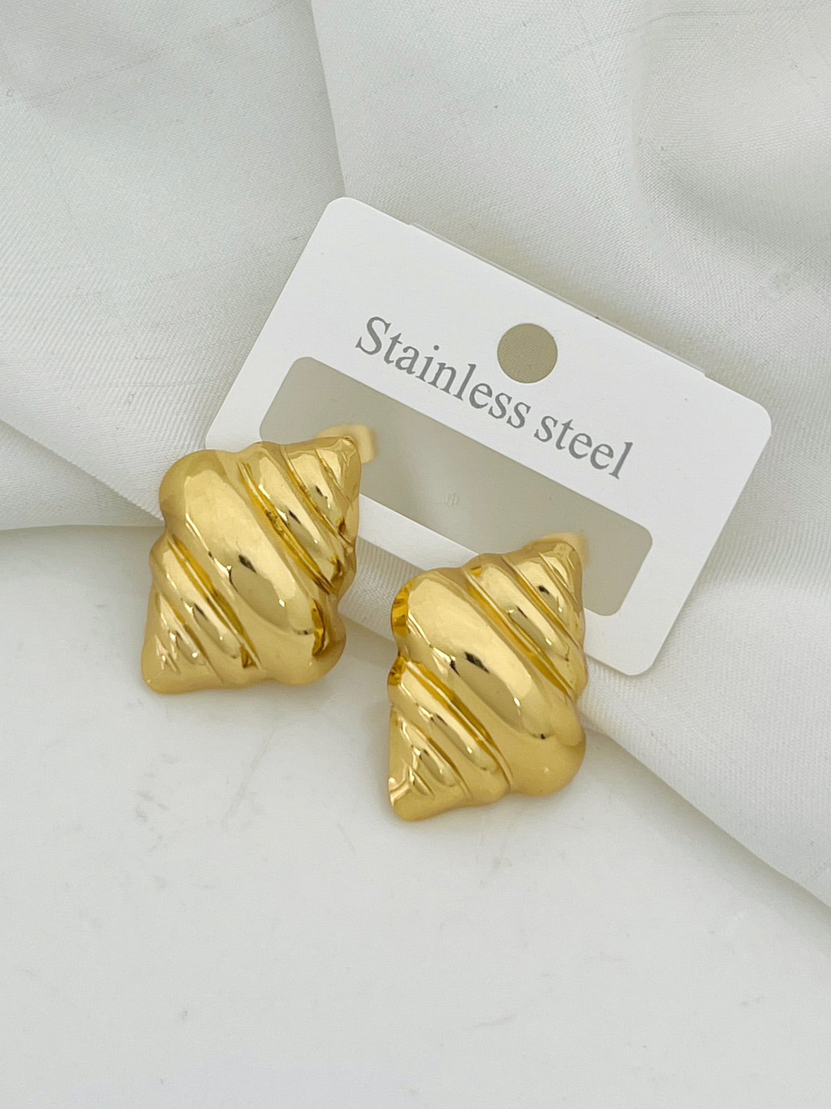 Crazy Women Earrings - Style 7125094