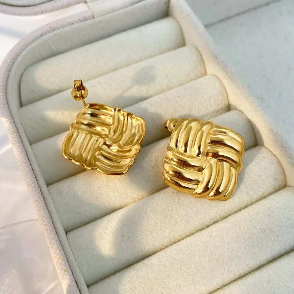 Crazy Women Earrings - Style 9738054