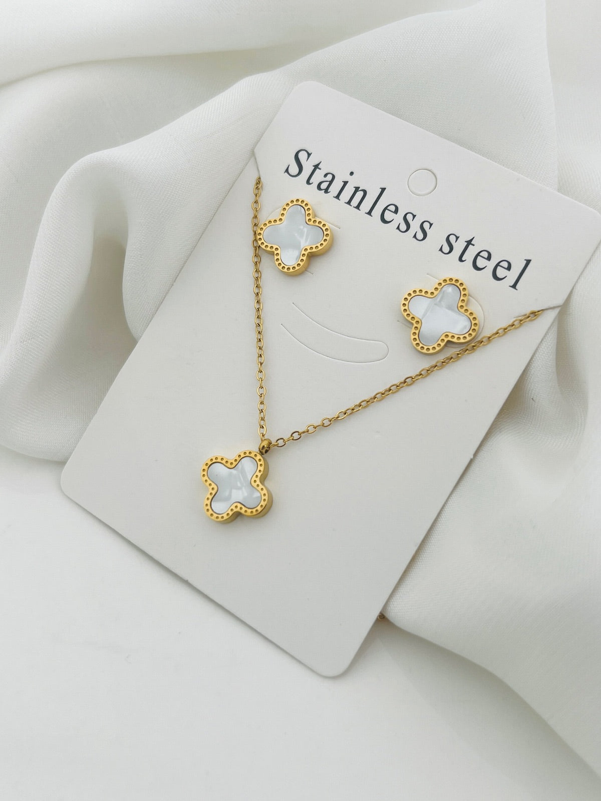 Crazy Women Clover Jewellery Set - Style 7625042