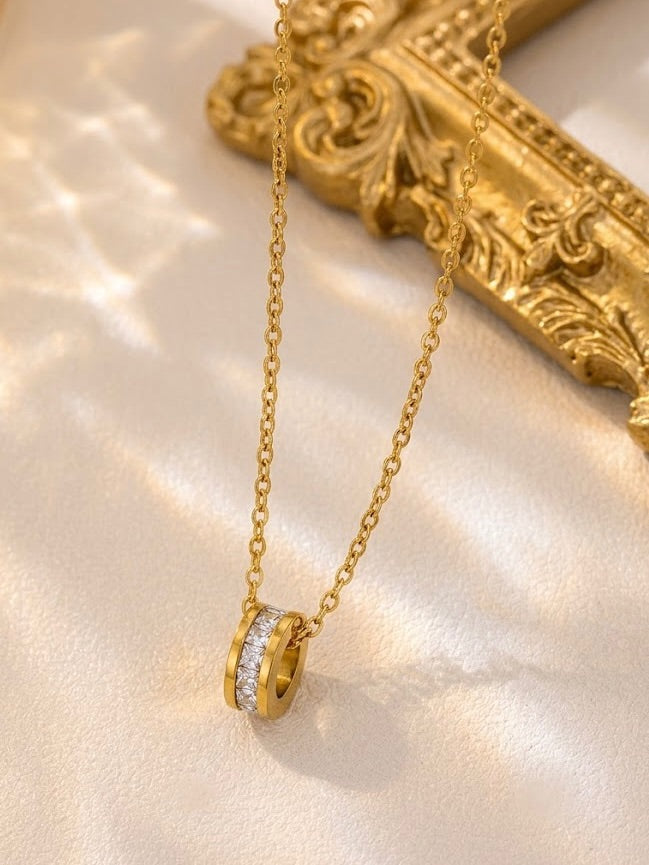 Crazy Women Locket Necklace - Style 4618095