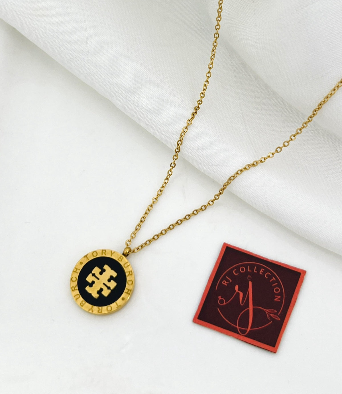 Crazy Women Locket Necklace - Style 4917086
