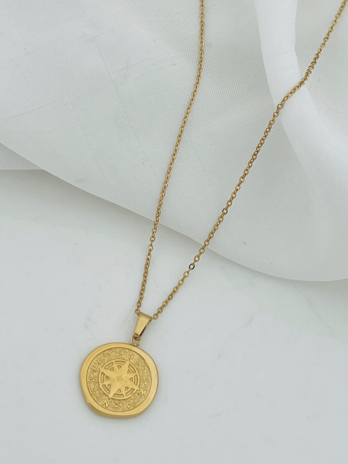 Crazy Women Locket Necklace - Style 5128064