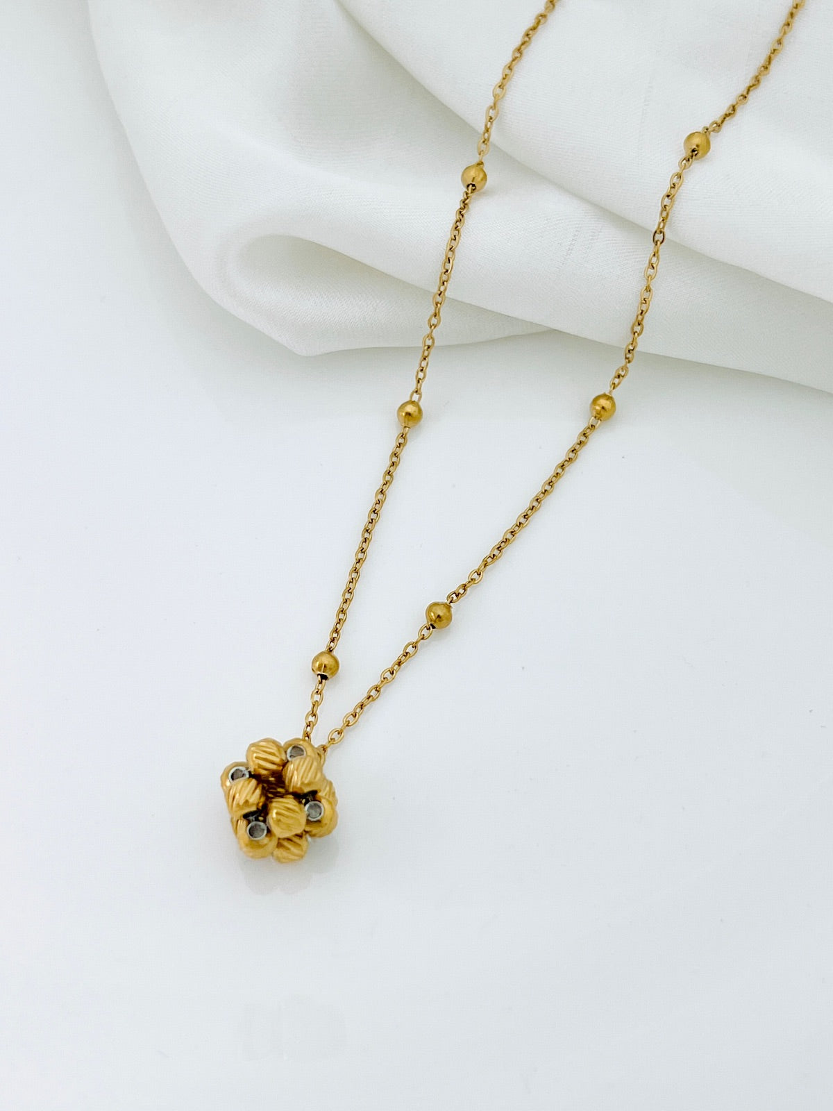 Crazy Women Locket Necklace - Style 8725063