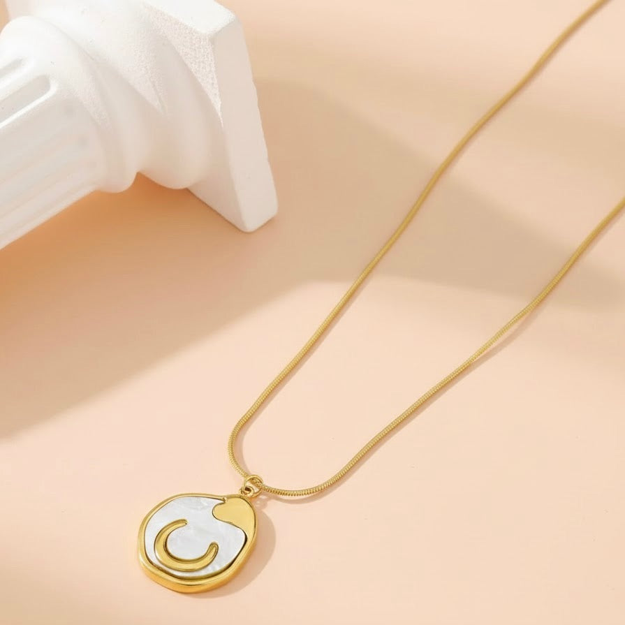Crazy Women Locket Necklace - Style 9625064