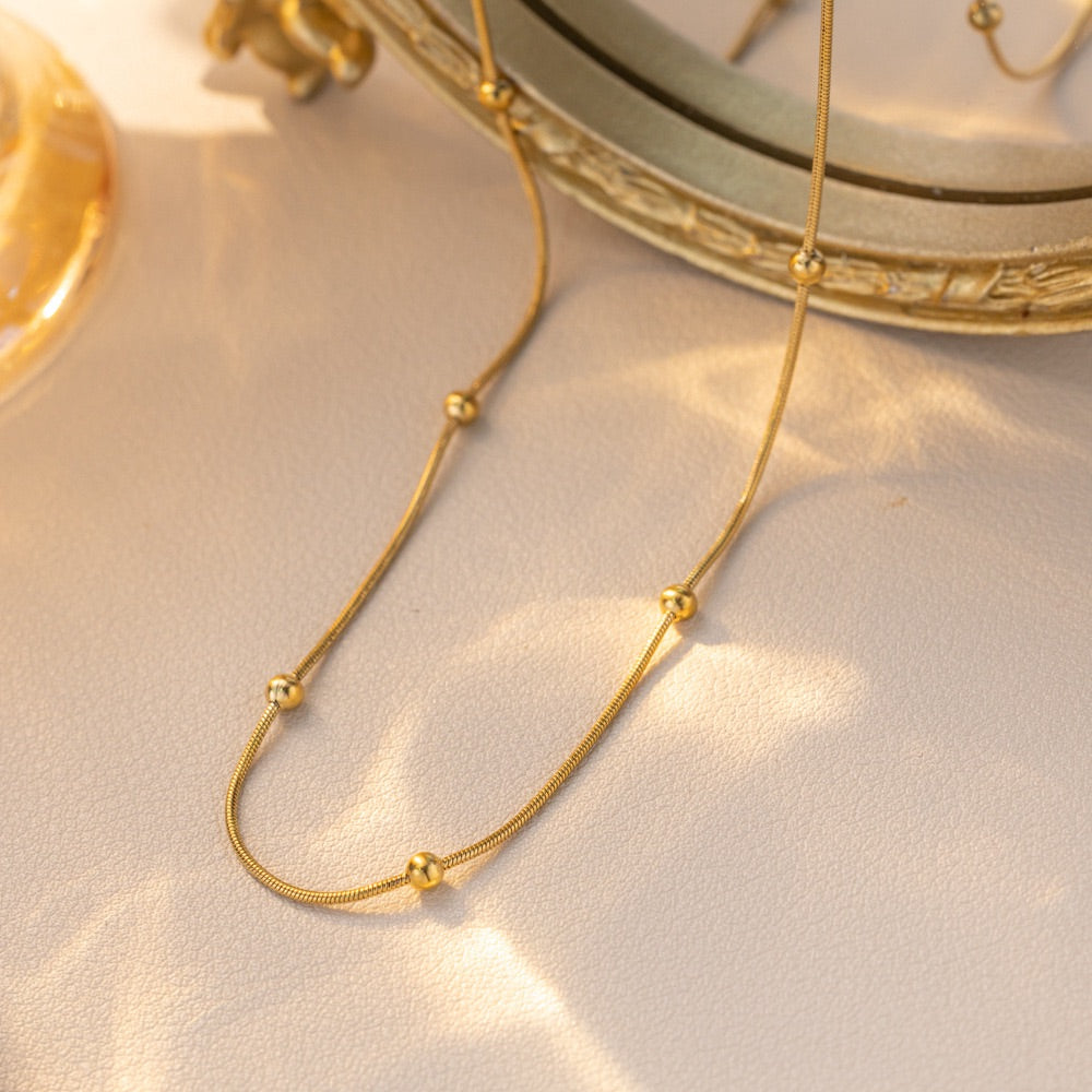 Crazy Women Necklace - Style 8722064