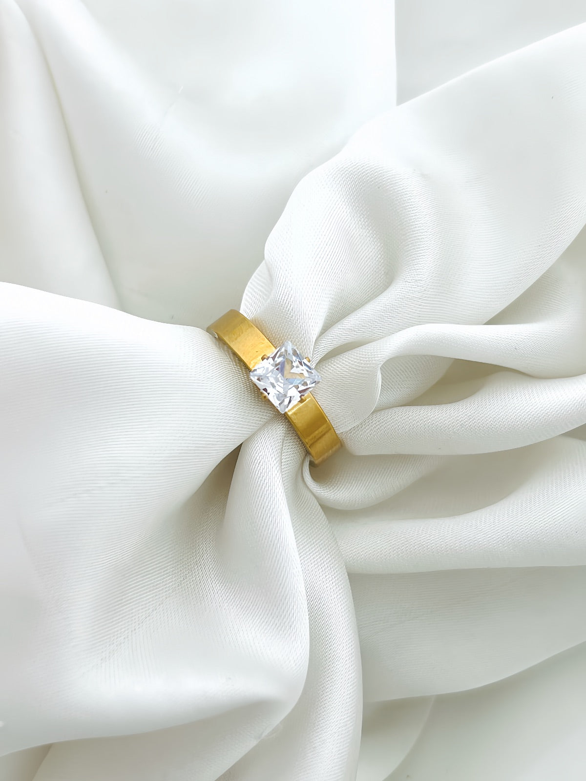 Crazy Women Ring - Style 6318074