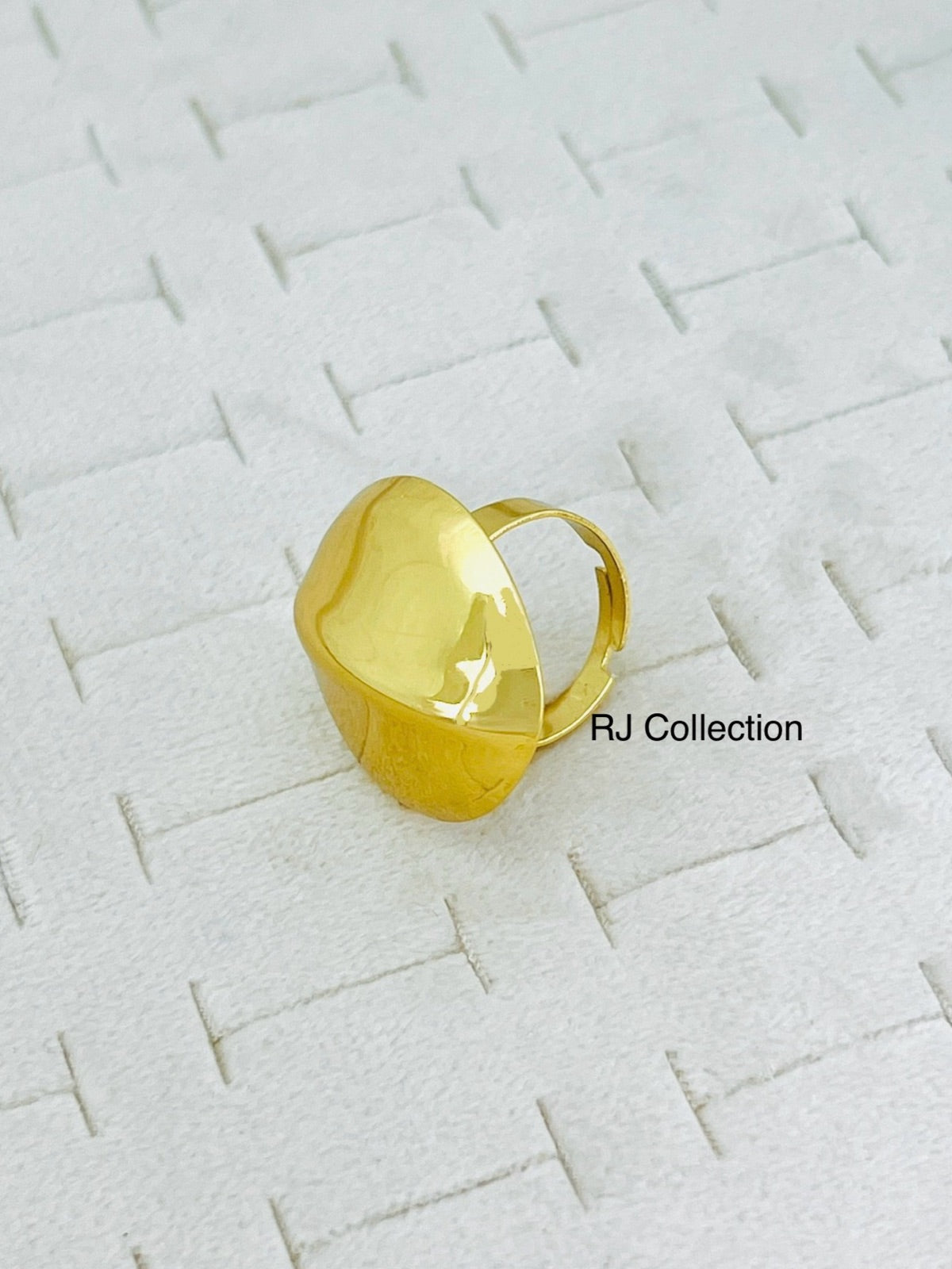 Crazy Women Ring - Style 2318076