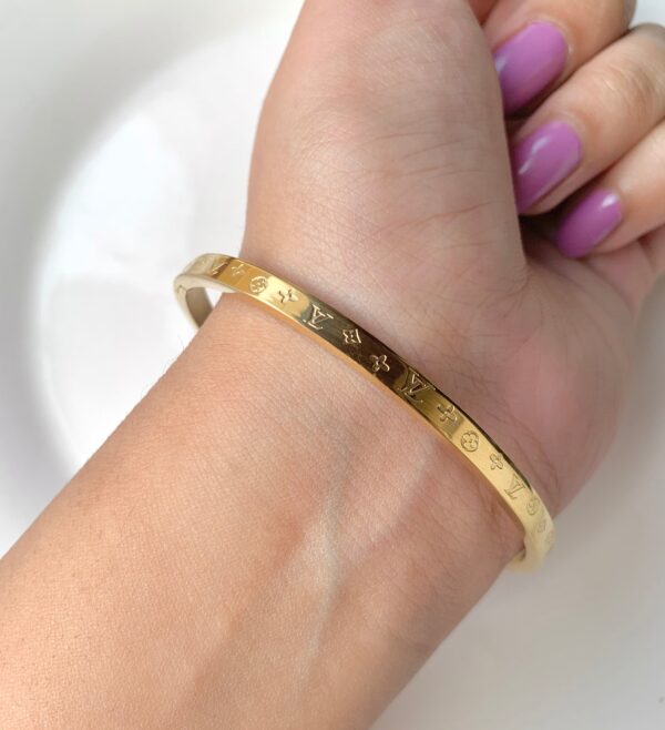 Stainless steel LV openable bracelet - Buy Online Pakistan | Crazy Women