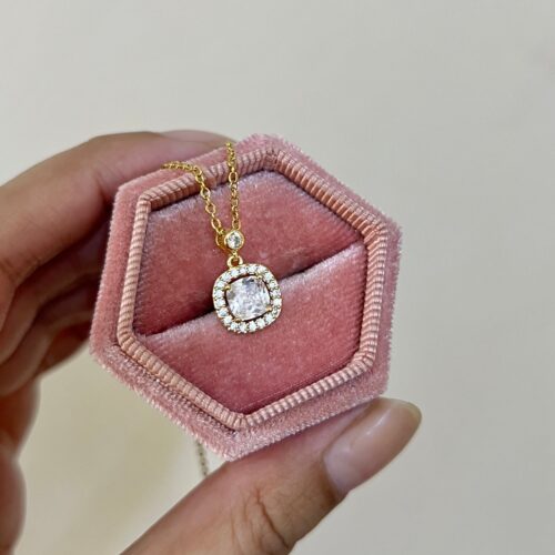 7CFAF9D4-F4DB-45E0-A212-23F4D3BABFE3 Luxurious Titanium Gold Square Rhinestone Necklace - Buy Online Pakistan | Crazy Women