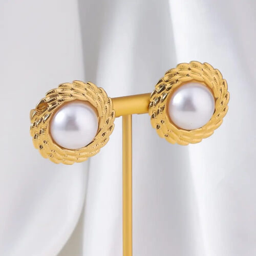 Round Pearl Earrings - Buy Online Pakistan | Crazy Women