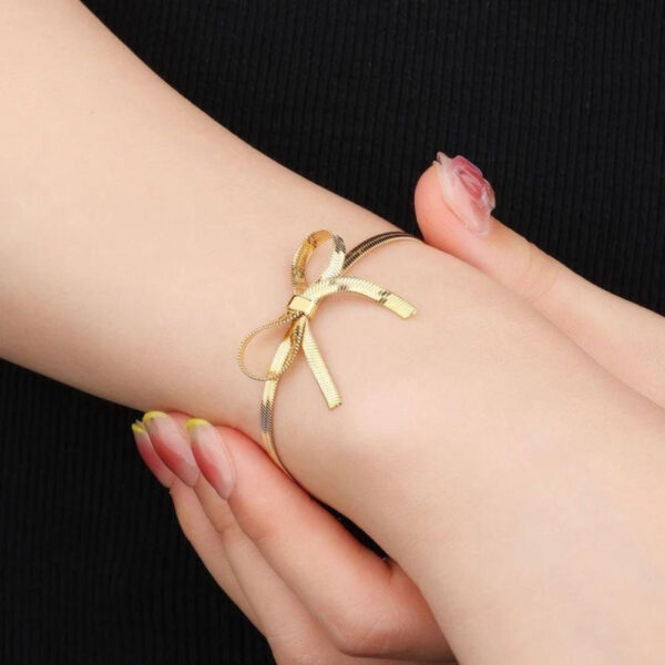 Bow Bracelet - Buy Online Pakistan | Crazy Women