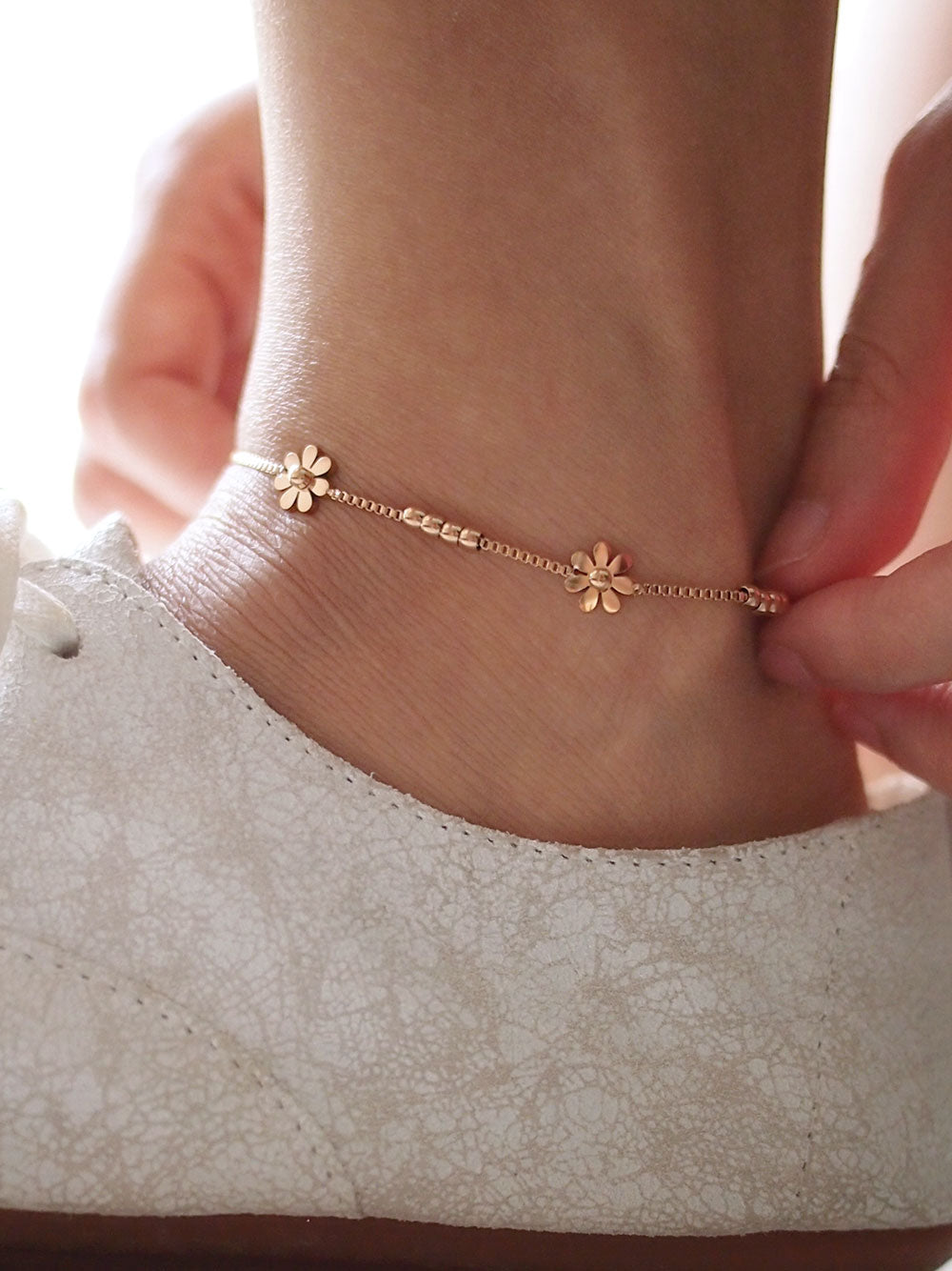 Daisy Flower Anklet/Bracelet | Gold Plated Anklet Pakistan