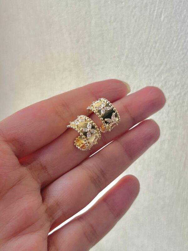 Cubic Zircon dainty hoops - Buy Online Pakistan | Crazy Women
