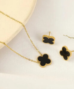 Four Leaf Clover Pendant With Ear Studs | Jewellery Set Pakistan